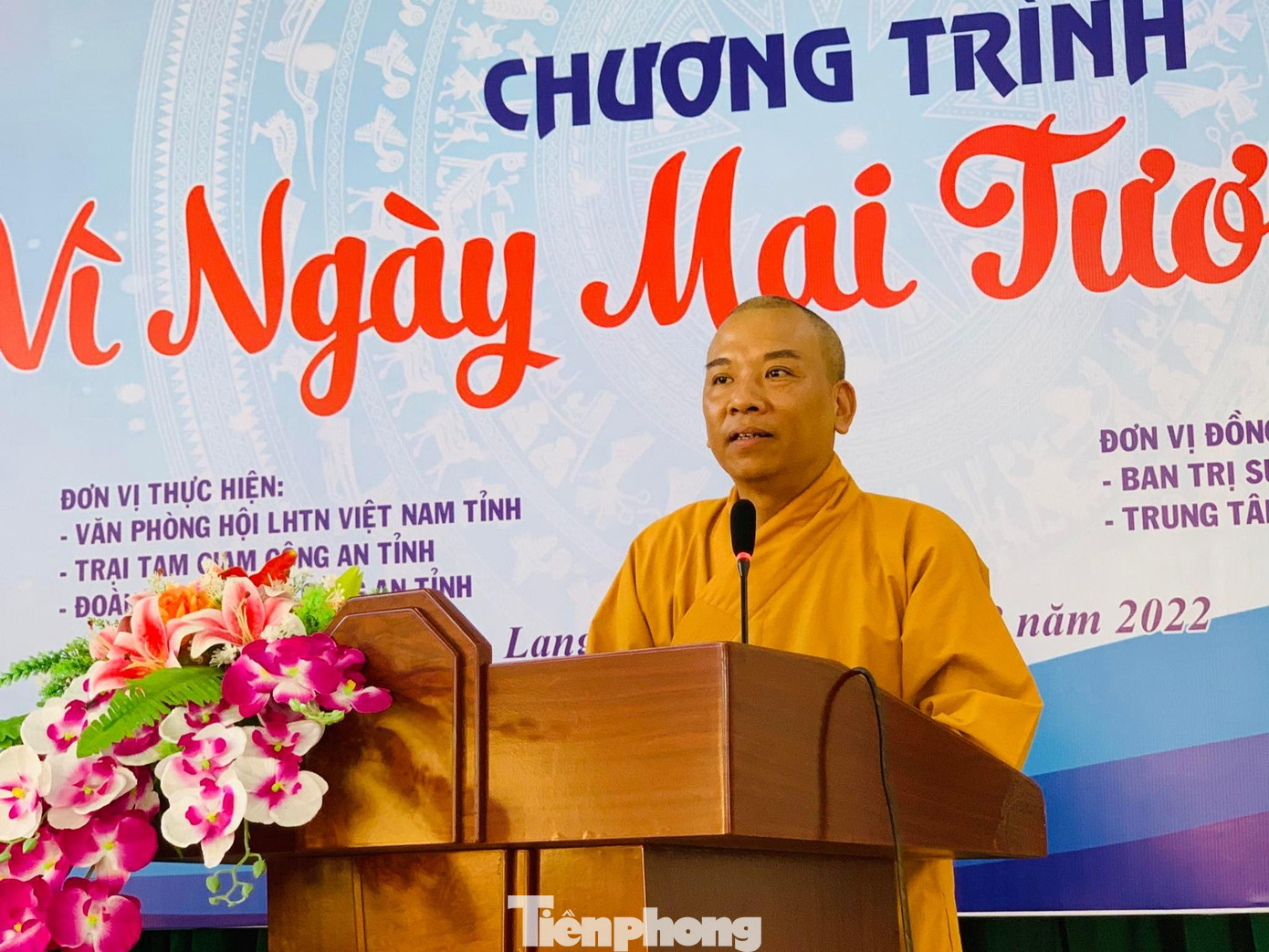 Thượng tọa Thích Quảng Truyền, Trưởng Ban trị sự Giáo hội Phật giáo tỉnh Lạng Sơn truyền dạy "Khát vọng và niềm tin hướng thiện" -Ảnh: Duy Chiến