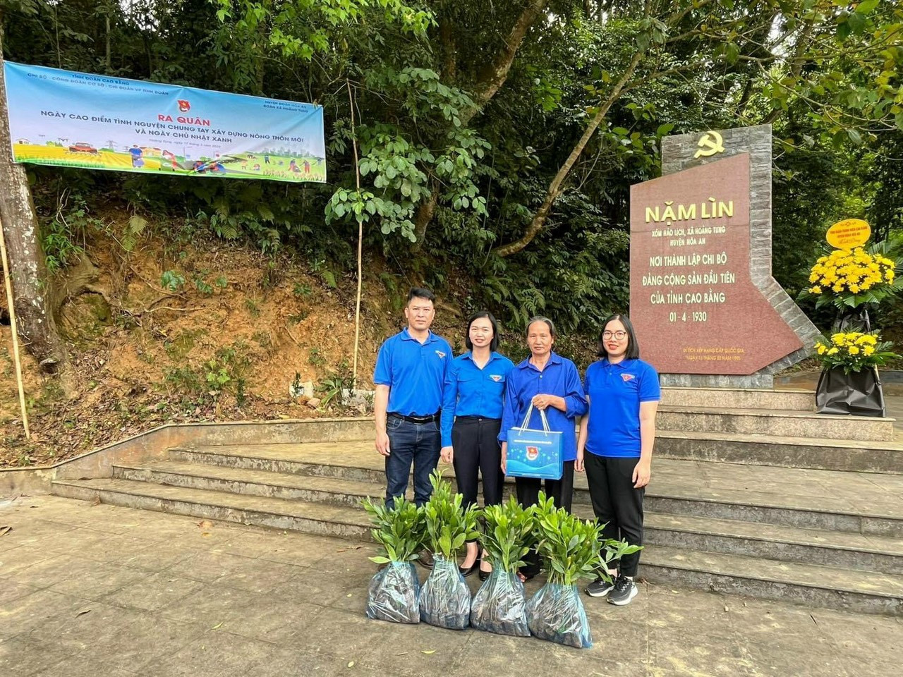 Tuổi trẻ Cao Bằng tham gia các hoạt động trồng cây xanh năm mới Tuổi trẻ Cao Bằng tham gia các hoạt động trồng cây xanh năm mới