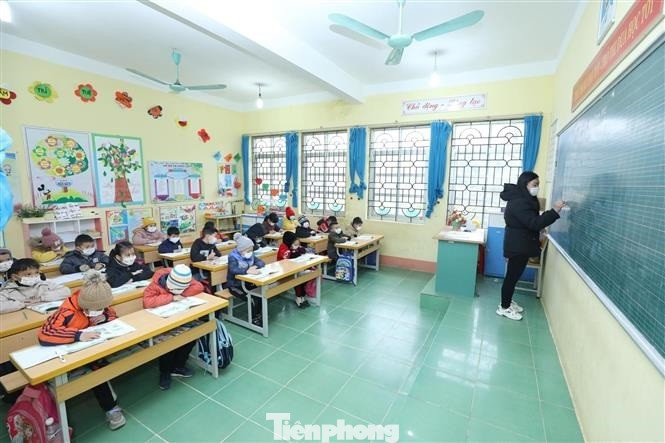 Ngành Giáo dục- Đào tạo Lạng Sơn cho học sinh nghỉ học khi thời tiết xuống thấp, khuyến khích học trực tuyến. Ngành Giáo dục- Đào tạo Lạng Sơn cho học sinh nghỉ học khi thời tiết xuống thấp, khuyến khích học trực tuyến.