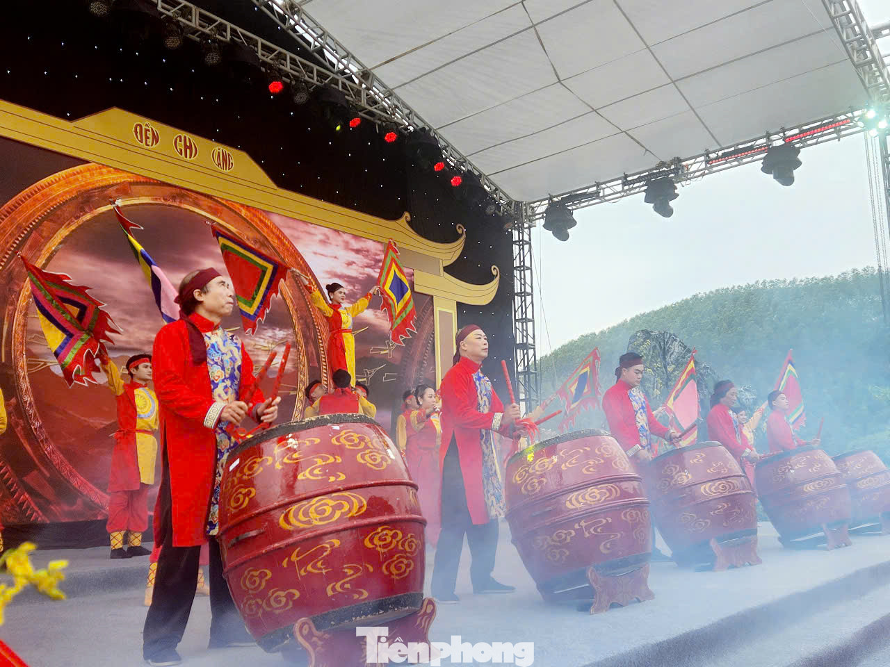 Màn trống hội "Hào khí Chi Lăng". Ảnh: Duy Chiến. Màn trống hội "Hào khí Chi Lăng". Ảnh: Duy Chiến.