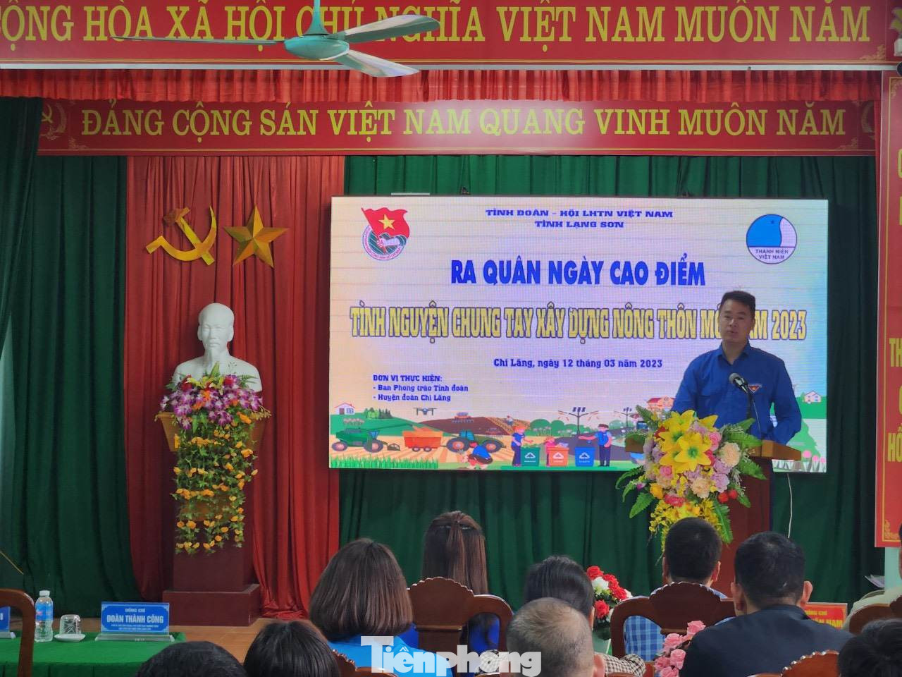 Anh Đoàn Thành Công, Phó Bí thư Tỉnh Đoàn Lạng Sơn nhấn mạnh, chung tay xây dựng nông thôn mới là tình cảm, trách nhiệm của tuổi trẻ địa phương. Ảnh: Duy Chiến Anh Đoàn Thành Công, Phó Bí thư Tỉnh Đoàn Lạng Sơn nhấn mạnh, chung tay xây dựng nông thôn mới là tình cảm, trách nhiệm của tuổi trẻ địa phương. Ảnh: Duy Chiến