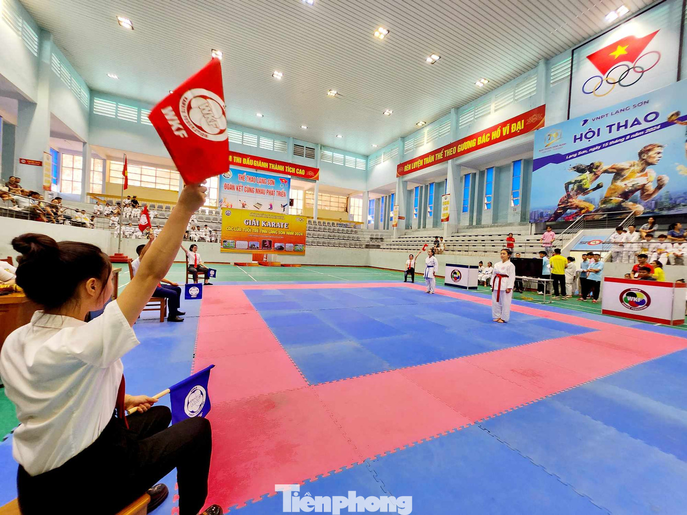 Các trọng tài làm việc công minh, chính xác, khách quan. (Ảnh: Duy Chiến ) Các trọng tài làm việc công minh, chính xác, khách quan. (Ảnh: Duy Chiến )