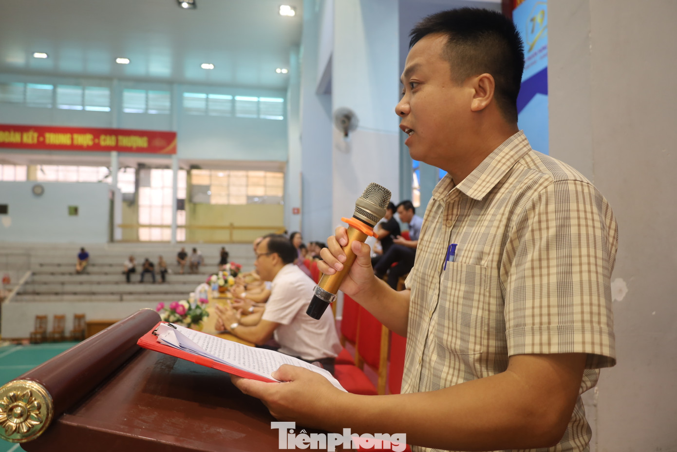 Ông Hoàng Văn Định, Phó Giám đốc Trung tâm Huấn luyện và Thi đấu thể thao tỉnh Lạng Sơn mong muốn giải đấu lan tỏa, thúc đẩy phong trào TD-TT trong thanh thiếu niên nhi đồng. (Ảnh: Duy Chiến) Ông Hoàng Văn Định, Phó Giám đốc Trung tâm Huấn luyện và Thi đấu thể thao tỉnh Lạng Sơn mong muốn giải đấu lan tỏa, thúc đẩy phong trào TD-TT trong thanh thiếu niên nhi đồng. (Ảnh: Duy Chiến)