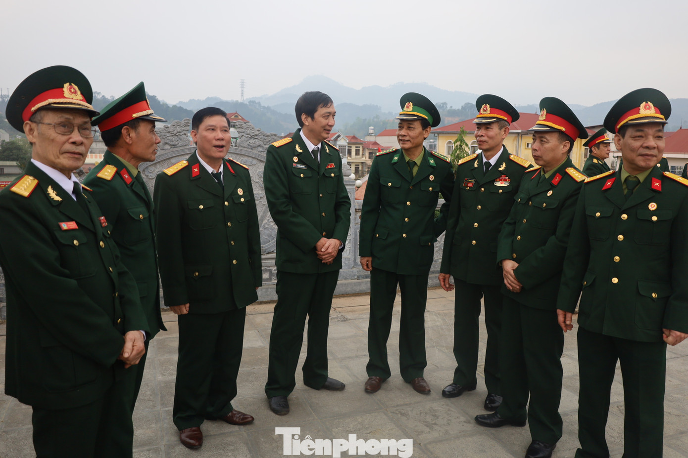 Các đồng đội gặp lại nhau sau 45 năm. Ảnh: Duy Chiến Các đồng đội gặp lại nhau sau 45 năm. Ảnh: Duy Chiến