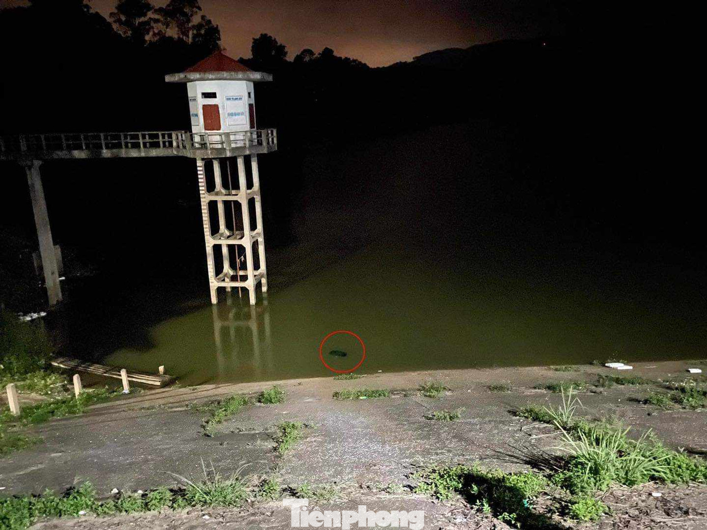 Hiện trường vụ đuối nước ở đập Nà Tâm. (ảnh: Duy Chiến)