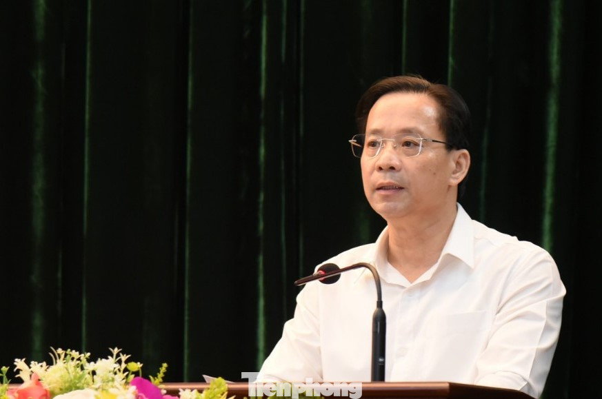 Đồng chí Hoàng Văn Nghiệm, Phó Bí thư Thường trực Tỉnh ủy được giới thiệu làm Bí thư Tỉnh ủy Lạng Sơn nhiệm kỳ 2020-2025. Đồng chí Hoàng Văn Nghiệm, Phó Bí thư Thường trực Tỉnh ủy được giới thiệu làm Bí thư Tỉnh ủy Lạng Sơn nhiệm kỳ 2020-2025.