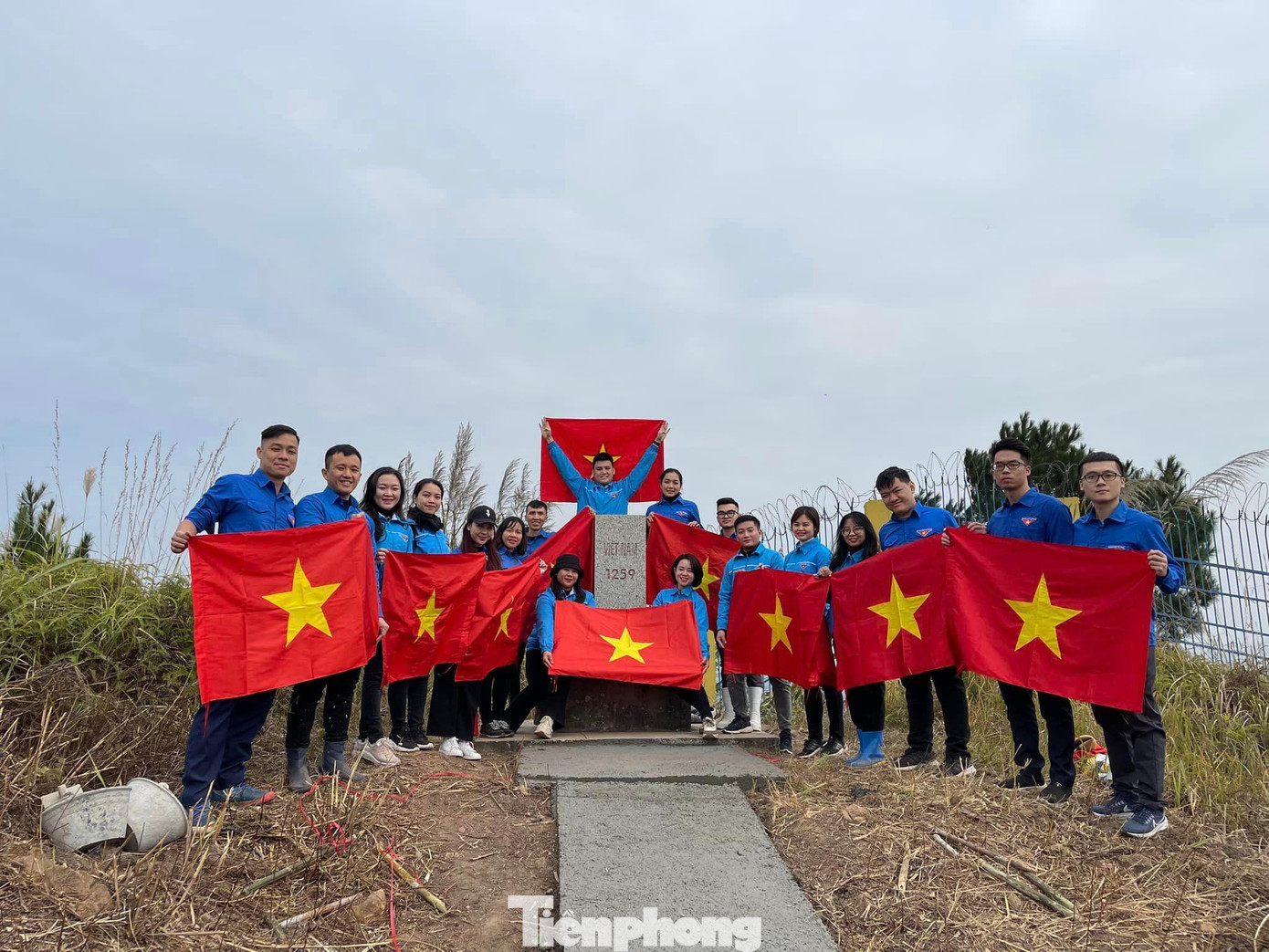 Tự hào tuổi trẻ chung sức bảo vệ biên giới Tổ quốc -Ảnh: Duy Chiến