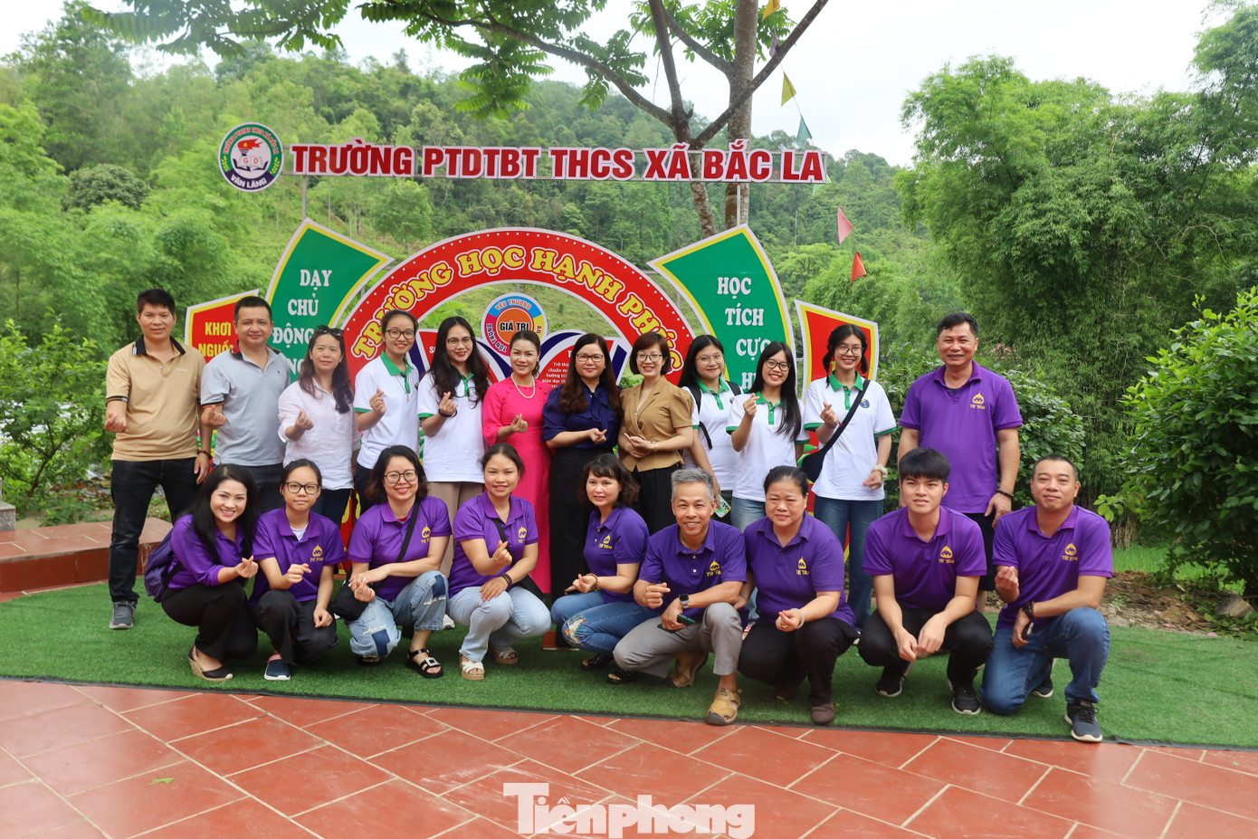 Việc làm thiện nguyện ở vùng sâu, vùng xa mang thông điệp lan tỏa tốt đẹp. Ảnh: Duy Chiến Việc làm thiện nguyện ở vùng sâu, vùng xa mang thông điệp lan tỏa tốt đẹp. Ảnh: Duy Chiến