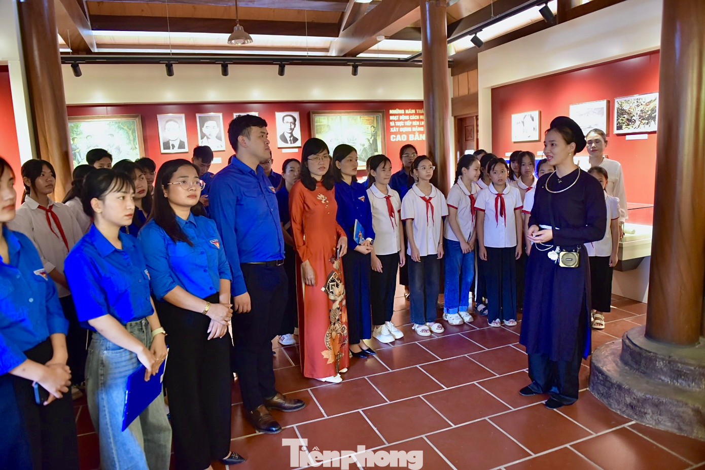 Học tập, nghiên cứu về thân thế, sự nghiệp đồng chí Hoàng Đình Giong. Học tập, nghiên cứu về thân thế, sự nghiệp đồng chí Hoàng Đình Giong.