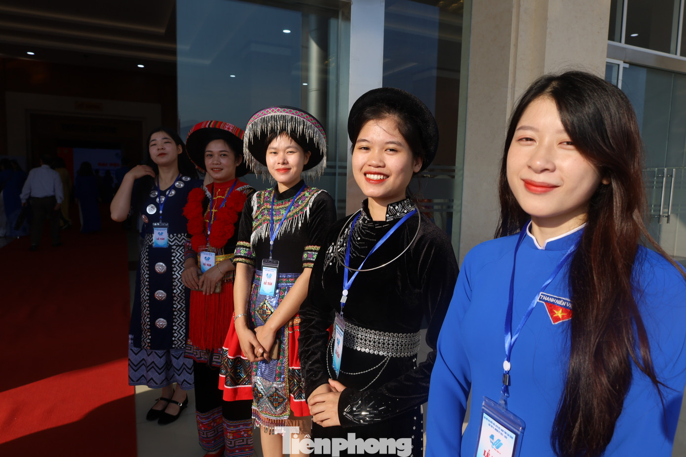 Đoàn kết các dân tộc trên mảnh đất cách mạng Cao Bằng.