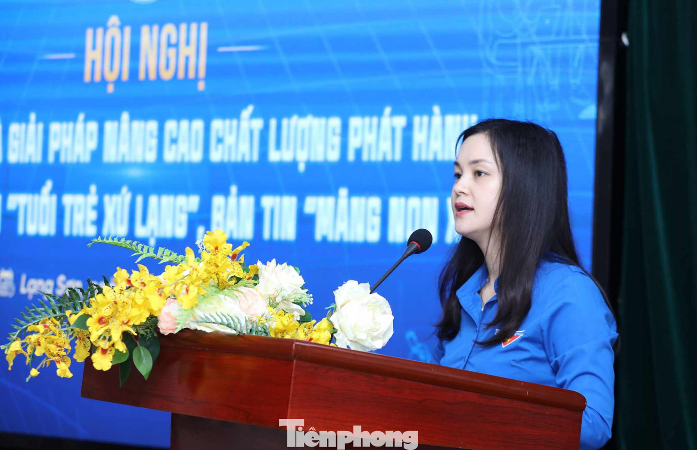 Chị Đinh Thị Anh Thư- Bí thư Tỉnh Đoàn Lạng Sơn phát biểu tại hội nghị. Ảnh: Duy Chiến