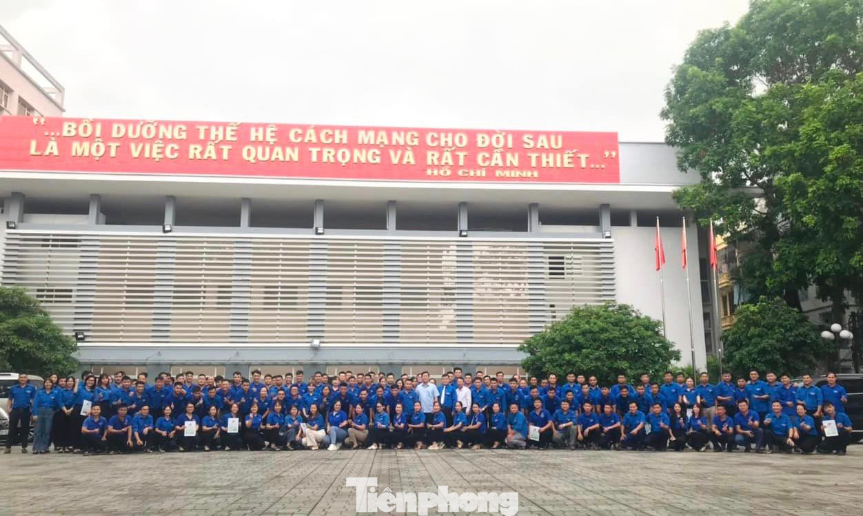 Sau khi được đào tạo, gần 200 cán bộ Đoàn chủ chốt ở cơ sở Lạng Sơn sẽ là những hạt nhân đi đầu trong công tác Đoàn- Hội- Đội. Ảnh: Duy Chiến Sau khi được đào tạo, gần 200 cán bộ Đoàn chủ chốt ở cơ sở Lạng Sơn sẽ là những hạt nhân đi đầu trong công tác Đoàn- Hội- Đội. Ảnh: Duy Chiến