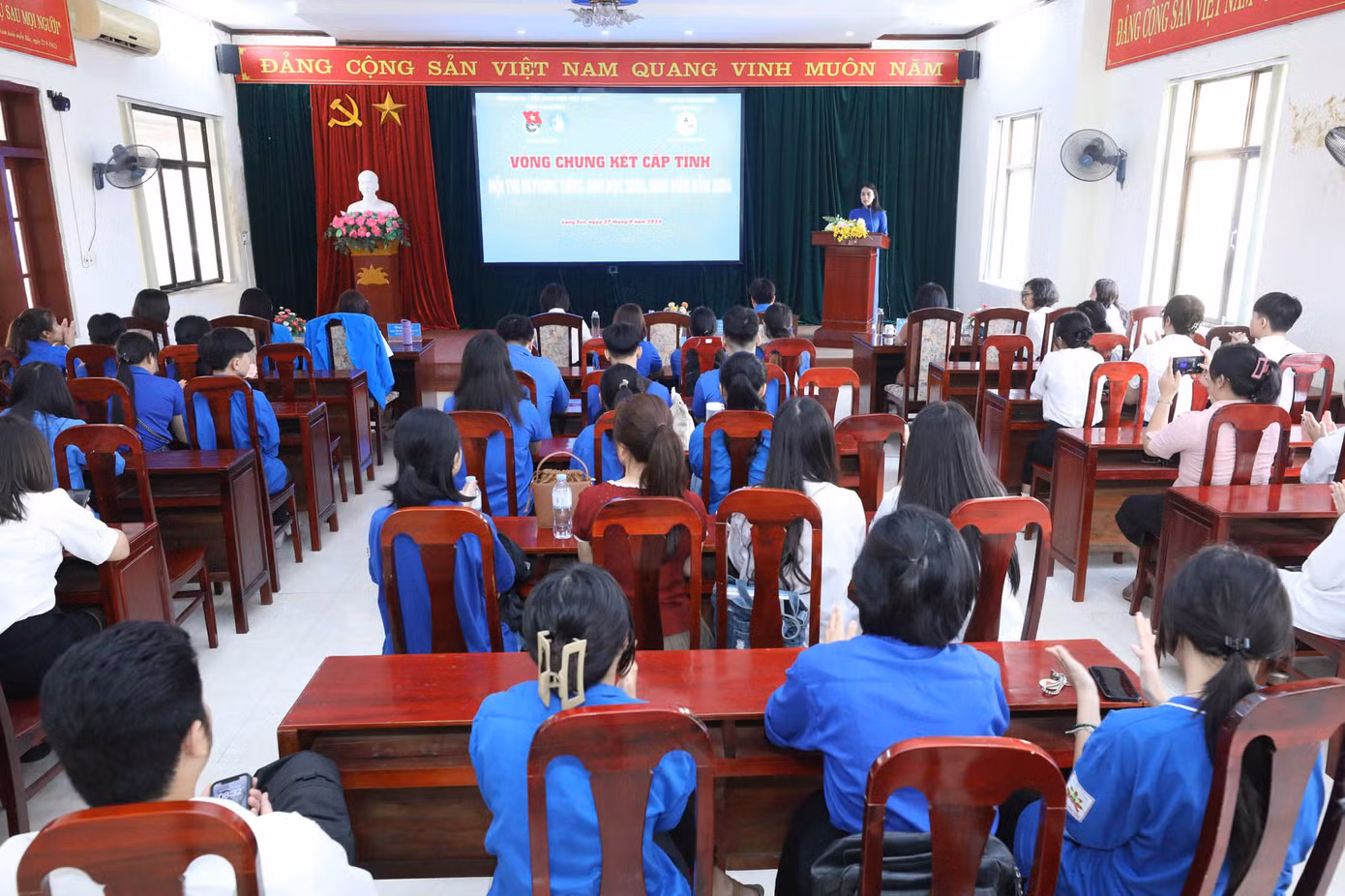 Sôi nổi Hội thi ngoại ngữ học sinh sinh viên Lạng Sơn. Sôi nổi Hội thi ngoại ngữ học sinh sinh viên Lạng Sơn.