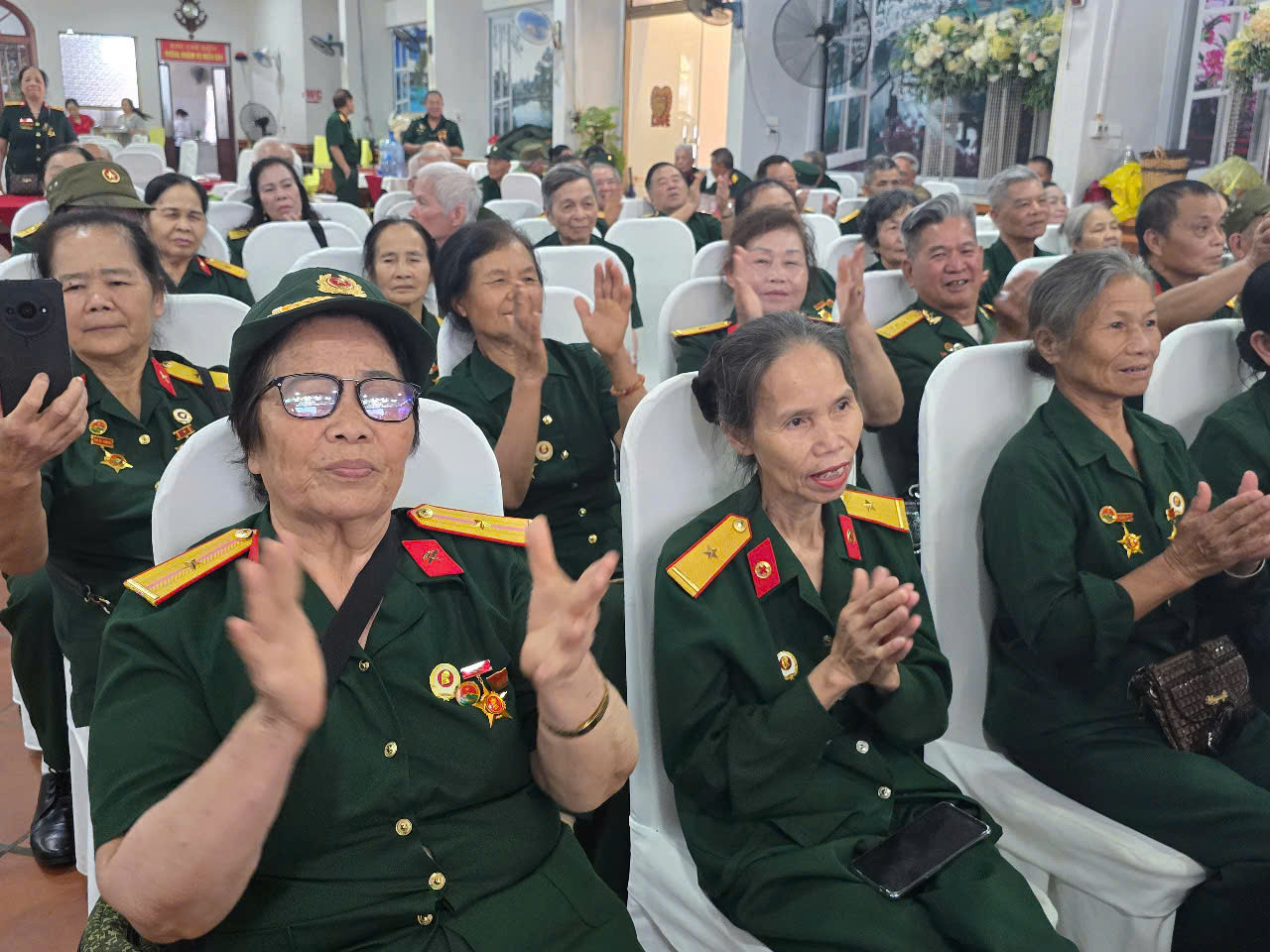 Hiện nay, sau gần chục năm thành lập, Hội Truyền thống Trường Sơn- Đường Hồ Chí Minh tỉnh Lạng Sơn có trên 450 hội viên ở 11 huyện, thành phố trên địa bàn. Mặc dù các cựu chiến binh tuổi cao, sức yếu nhưng vẫn giữ truyền thống cách mạng, thực hiện tốt chế độ chính sách của Đảng, nhà nước. Nhiều đồng chí đã vươn lên làm giàu trên quê hương xứ Lạng. Ảnh: Duy Chiến