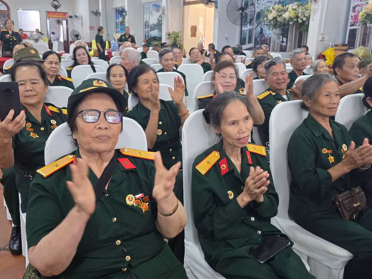 Hiện nay, sau gần chục năm thành lập, Hội Truyền thống Trường Sơn- Đường Hồ Chí Minh tỉnh Lạng Sơn có trên 450 hội viên ở 11 huyện, thành phố trên địa bàn. Mặc dù các cựu chiến binh tuổi cao, sức yếu nhưng vẫn giữ truyền thống cách mạng, thực hiện tốt chế độ chính sách của Đảng, nhà nước. Nhiều đồng chí đã vươn lên làm giàu trên quê hương xứ Lạng. Ảnh: Duy Chiến