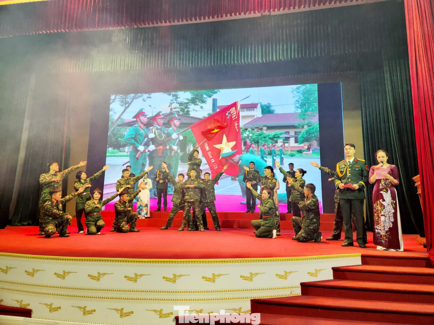 Tuổi trẻ Đoàn Bộ CHQS tỉnh Lạng Sơn có những tiết mục rất đặc sắc, ấn tượng.