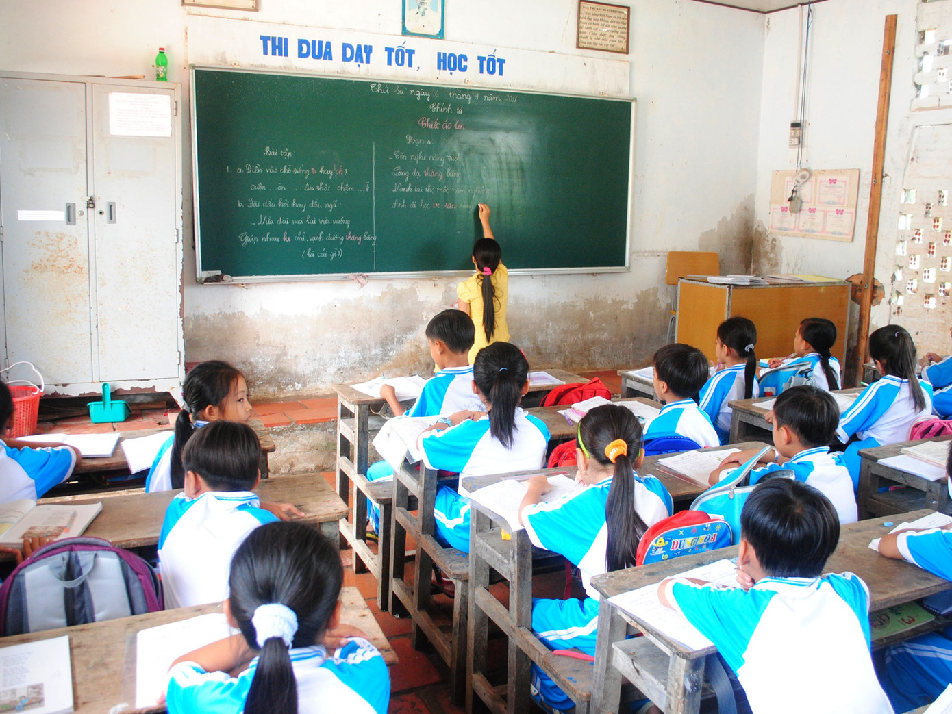 Thiều trầm trọng giáo viên tiếng Anh tiểu học