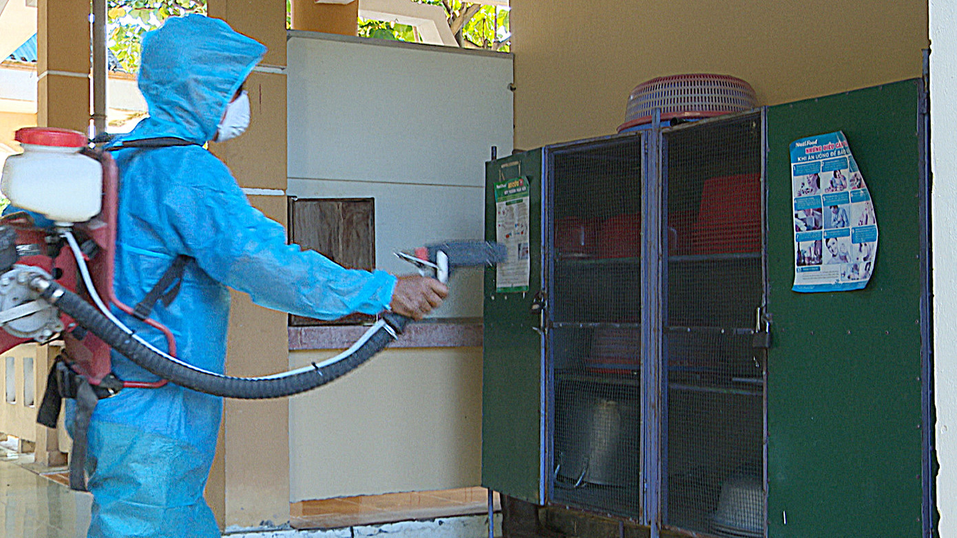 Các địa phương ở tỉnh Quảng Trị triển khai các giải pháp phòng chống sốt xuất huyết. Ảnh: Anh Vũ. Các địa phương ở tỉnh Quảng Trị triển khai các giải pháp phòng chống sốt xuất huyết. Ảnh: Anh Vũ.