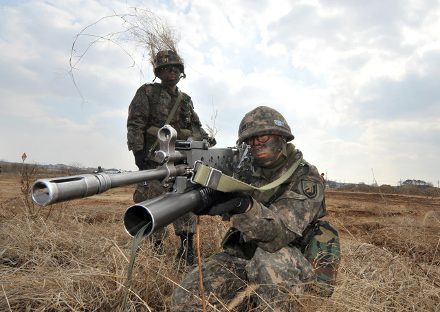 Binh lính Hàn Quốc đang tham gia cuộc tập trận chung với binh linh Mỹ 