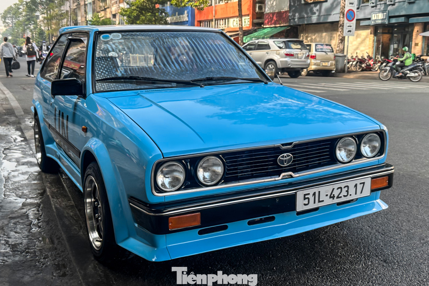 Trong 5 năm xuất hiện (1983-1987), đã có 3,3 triệu chiếc Toyota Corolla E80 được sản xuất, khiến đây là một trong những thế hệ Corolla thành công nhất của hãng xe Nhật Bản vào thập niên 90.