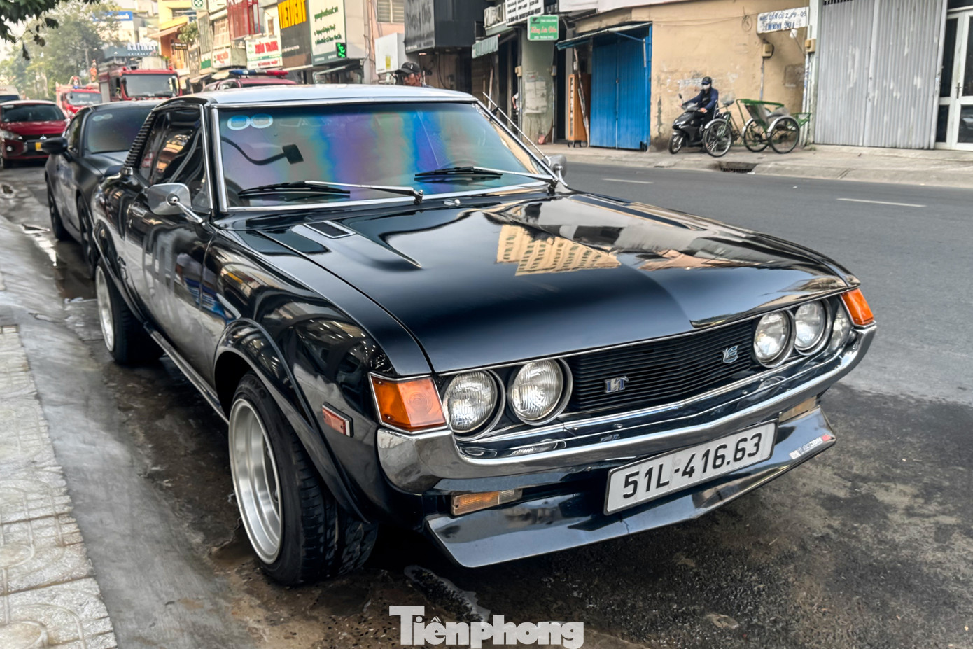 Sau thành công vang dội của Corona, Toyota lên kế hoạch "tham chiến" sang phân khúc xe thể thao tại thị trường Mỹ. Thời điểm đó, những mẫu xe cơ bắp như Ford Mustang, Chevrolet Camaro, Pontiac Firebird hay Dodge Challenger đang rất phổ biến tại xứ sở cờ hoa. Sau thành công vang dội của Corona, Toyota lên kế hoạch "tham chiến" sang phân khúc xe thể thao tại thị trường Mỹ. Thời điểm đó, những mẫu xe cơ bắp như Ford Mustang, Chevrolet Camaro, Pontiac Firebird hay Dodge Challenger đang rất phổ biến tại xứ sở cờ hoa.