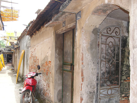 Những ngôi nhà cổ được đánh số. Những ngôi nhà cổ được đánh số