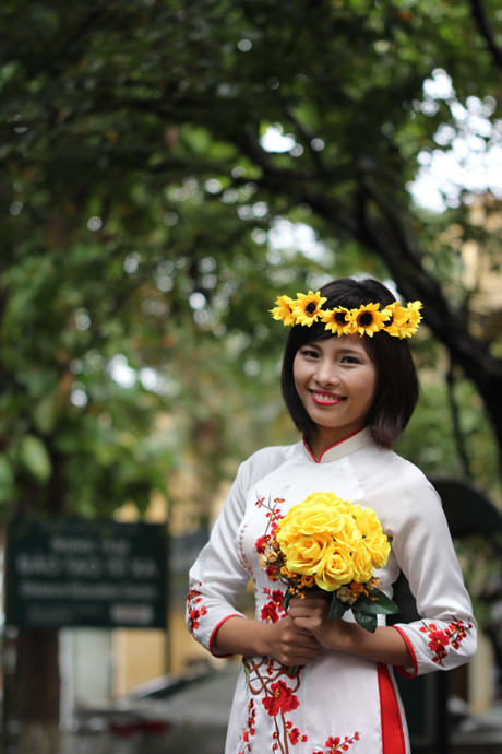 Nữ sinh Hà thành rạng ngời ngày khoác áo cử nhân ảnh 8