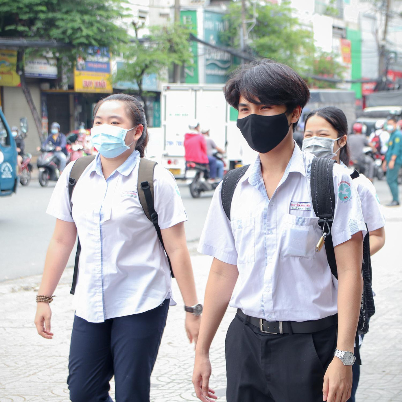 Gương mặt phấn khởi của các thí sinh sau khi hoàn thành kì thi - Ảnh: Ngọc Long Gương mặt phấn khởi của các thí sinh sau khi hoàn thành kì thi - Ảnh: Ngọc Long