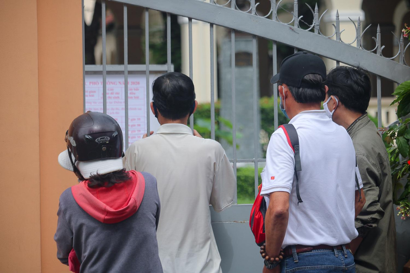 Mạng xã hội xuất hiện nhiều câu hỏi xuất phát từ việc tâm lý lo lắng cho con trong việc chuẩn bị kì thi tốt nghiệp THPT 2021 - Ảnh: Ngọc Long