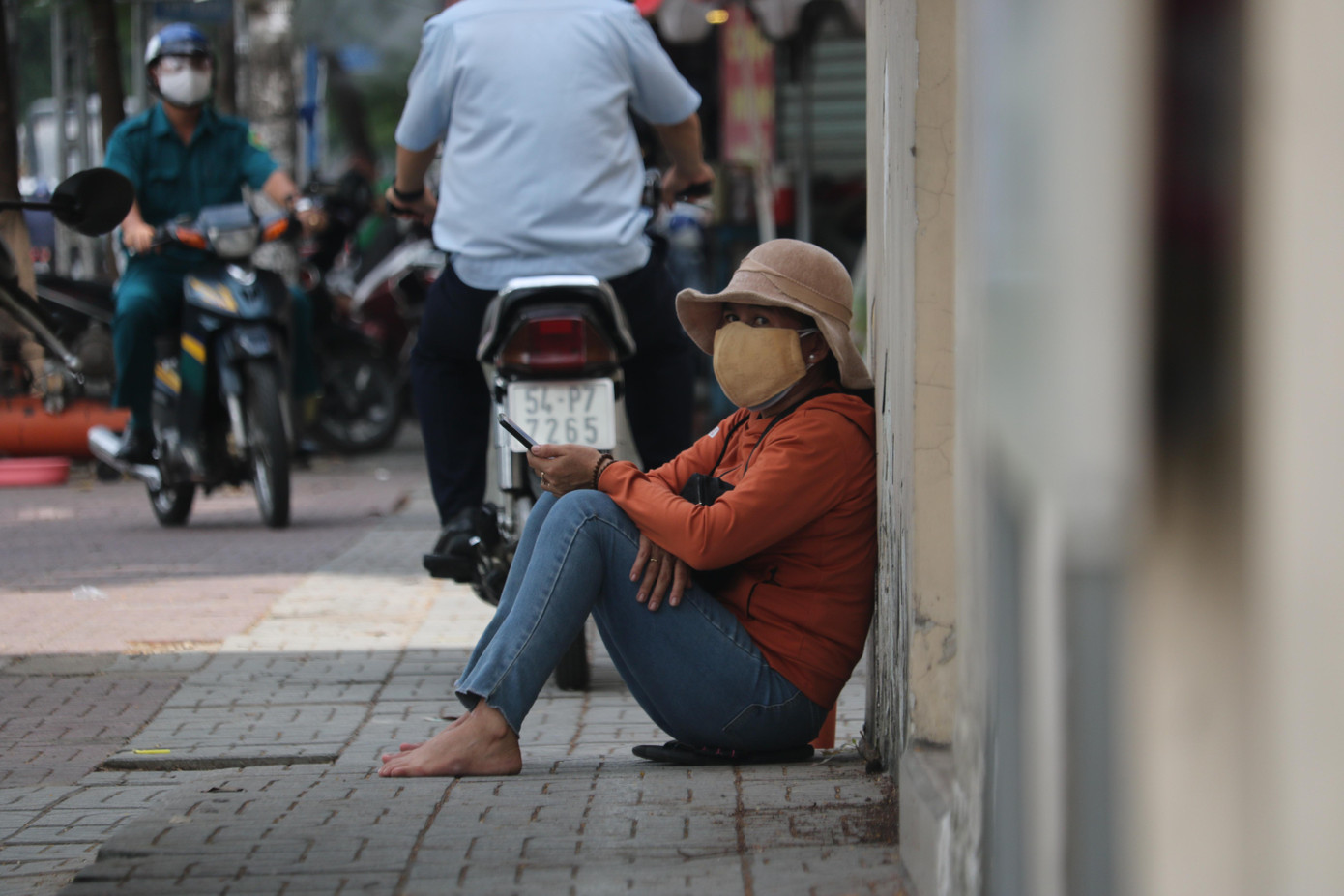 Kì thi tốt nghiệp THPT 2021 đợt 1 diễn ra giữa tâm dịch, nỗi lo phụ huynh TP.HCM nay càng nặng thêm - Ảnh: Viên Vy Kì thi tốt nghiệp THPT 2021 đợt 1 diễn ra giữa tâm dịch, nỗi lo phụ huynh TP.HCM nay càng nặng thêm - Ảnh: Viên Vy