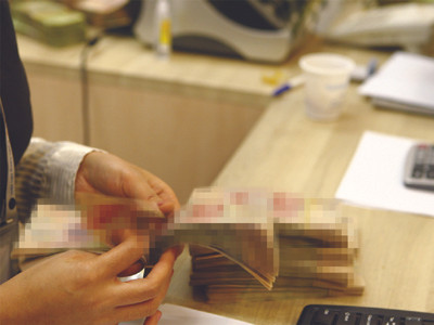 Nhiều cán bộ giàu lên không phải nhờ lương