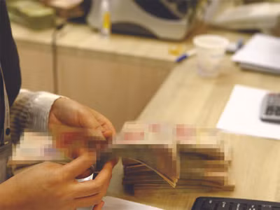 Nhiều cán bộ giàu lên không phải nhờ lương