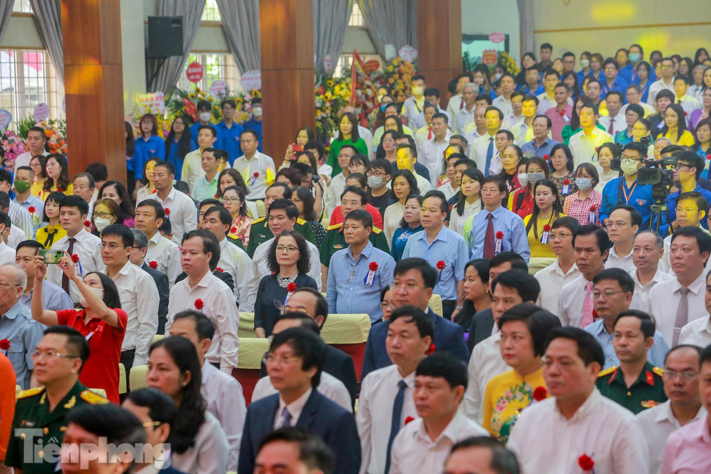 Các cán bộ, học viên của học viện các khóa có mặt tại buổi lễ.