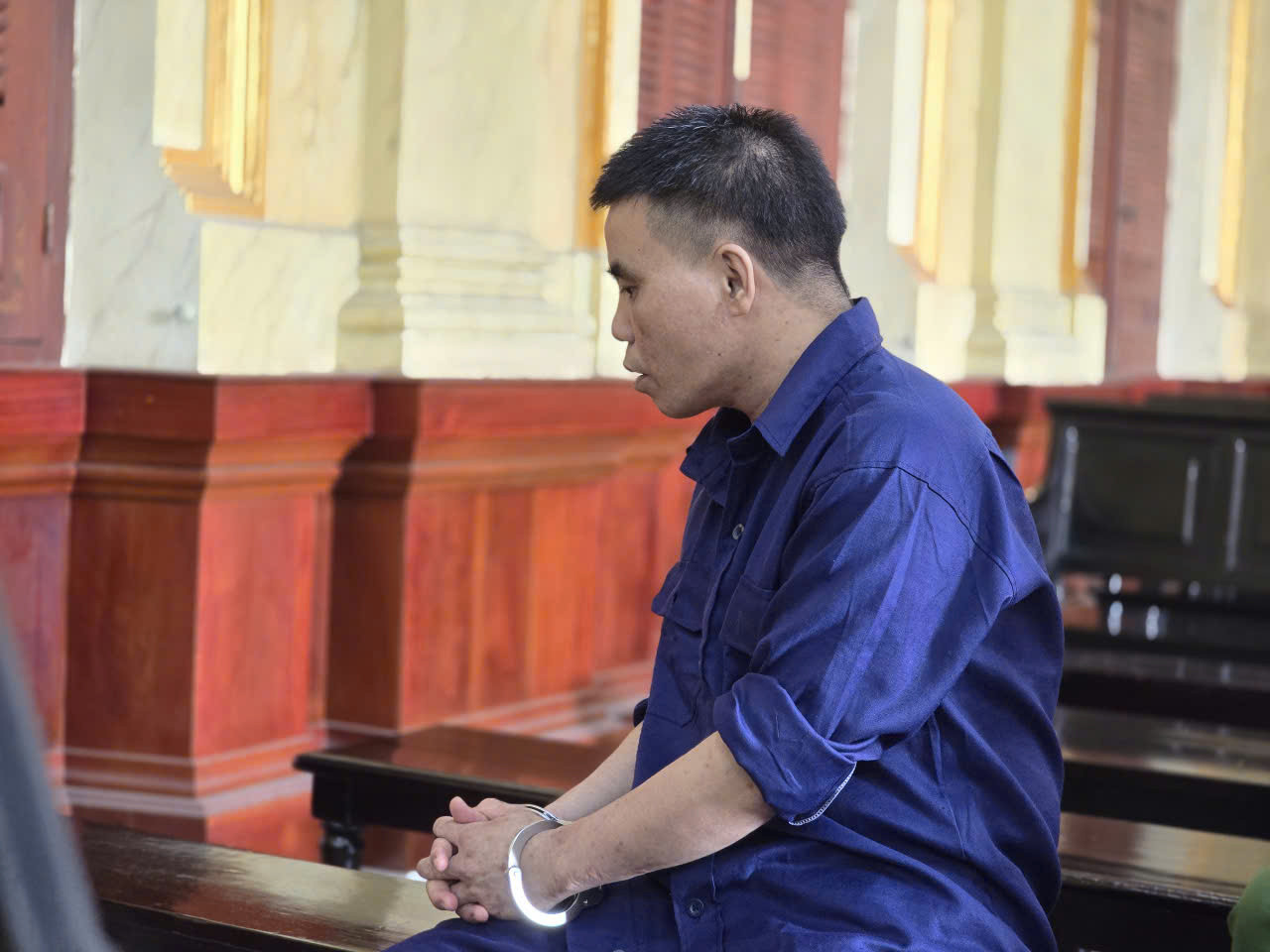 Bị cáo Nguyễn Văn Phú tại phiên tòa.