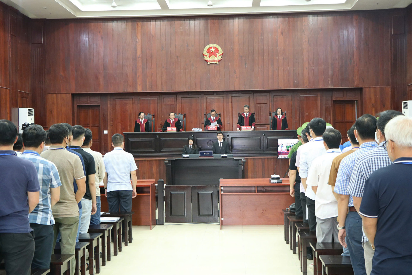 HĐXX phiên tòa phúc thẩm.