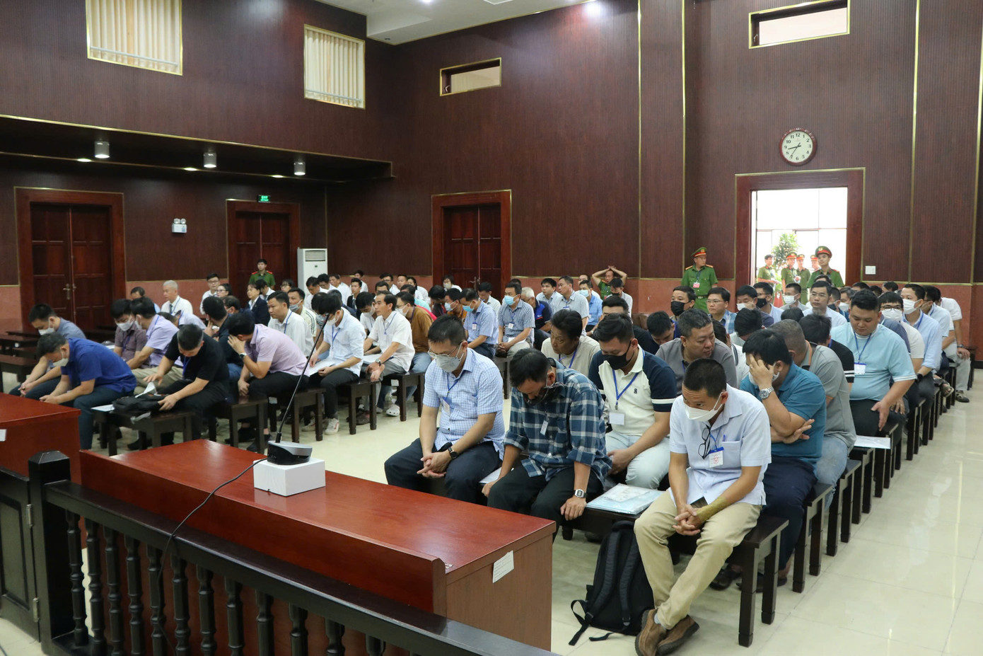 Các bị cáo tại phiên tòa.