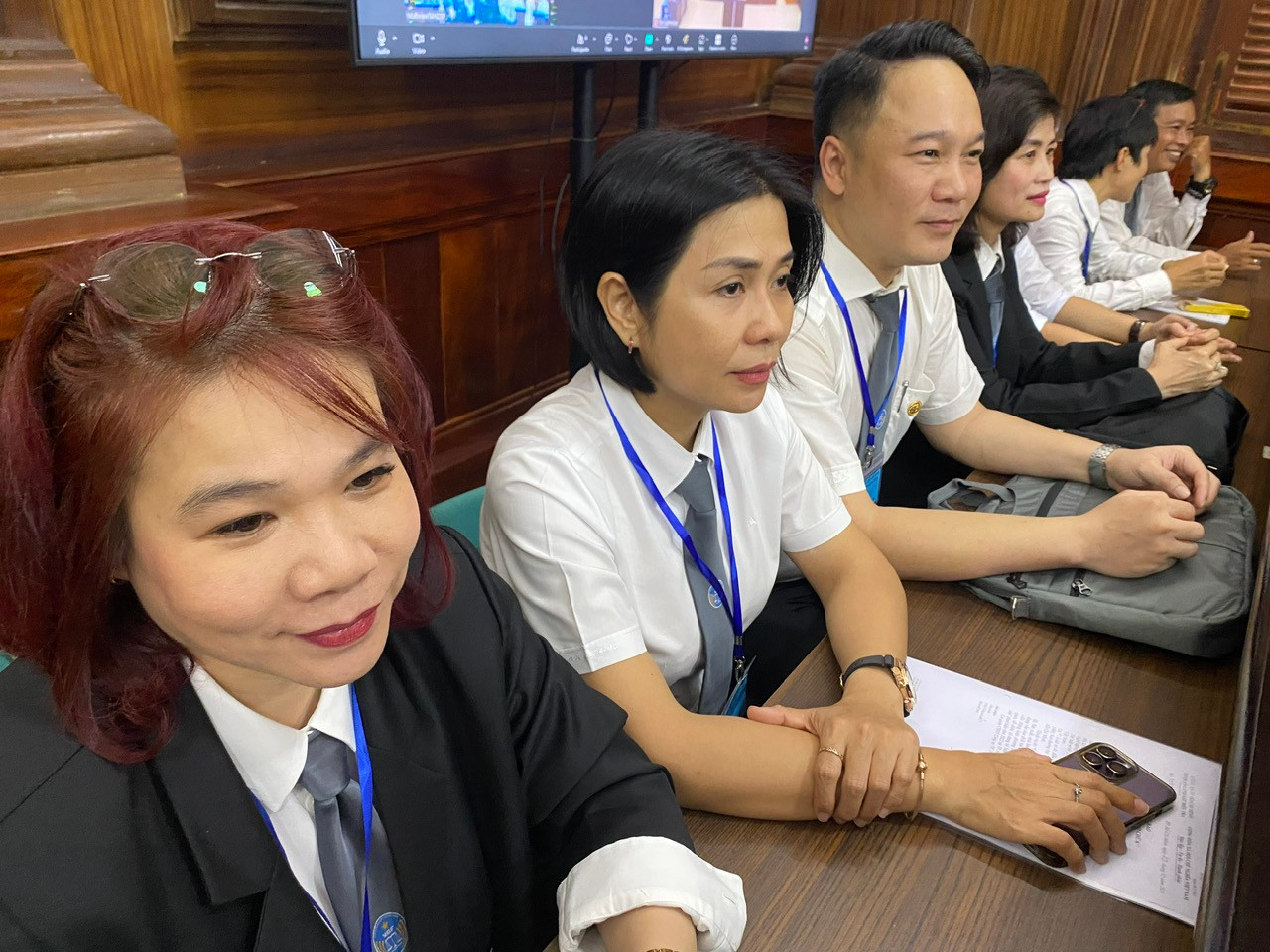 Phiên tòa 'đại án đăng kiểm' đang đến phần các luật sư tham gia xét hỏi các bị cáo.