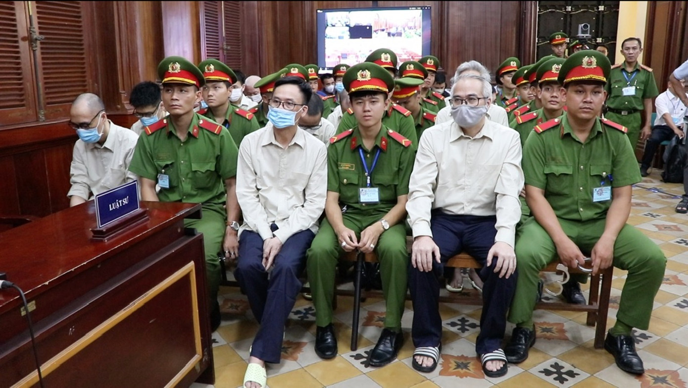 Các bị cáo tại phiên tòa chiều 23/7. Các bị cáo tại phiên tòa chiều 23/7.