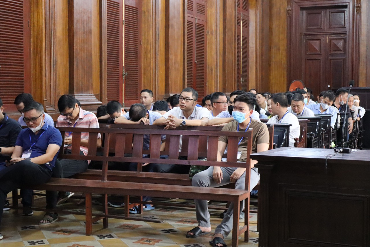 Các bị cáo tại phiên tòa ngày 29/7. Ảnh: Tân Châu