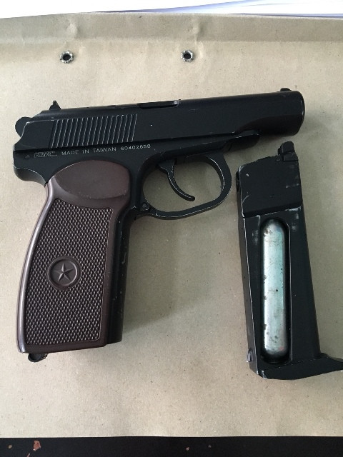 Nhóm thanh niên tuổi teen mang súng gây ra hàng loạt vụ cướp ảnh 2