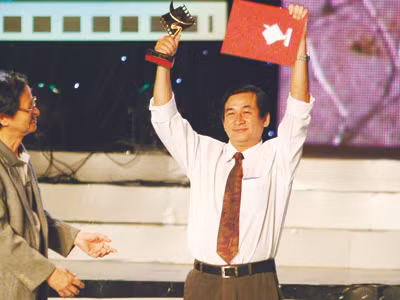 Lê Hoài Phương nhận giải