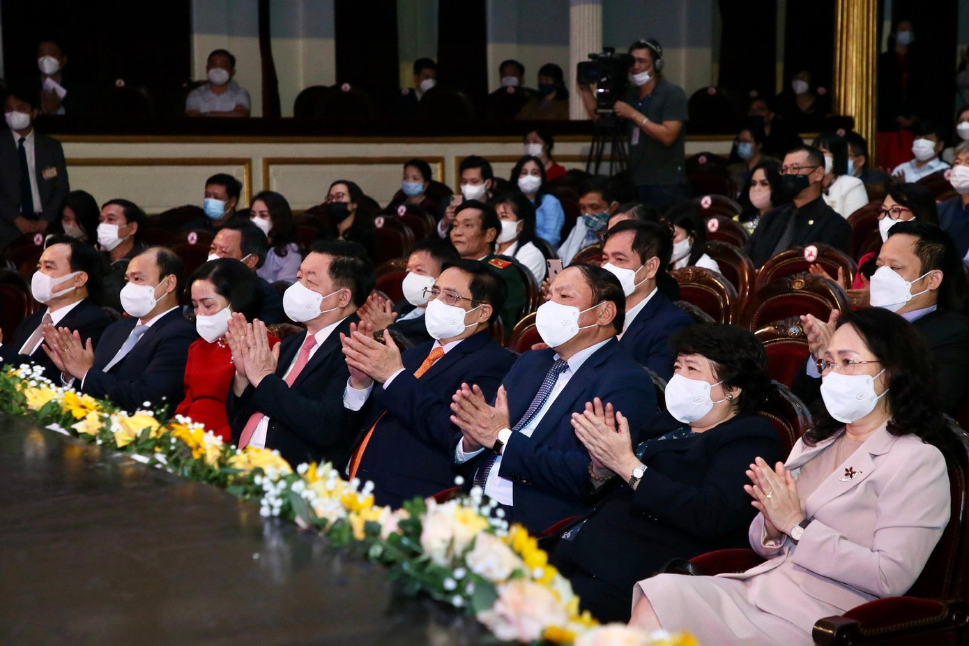 Lãnh đạo Đảng, Nhà nước dự chương trình nghệ thuật "Niềm tin và khát vọng".