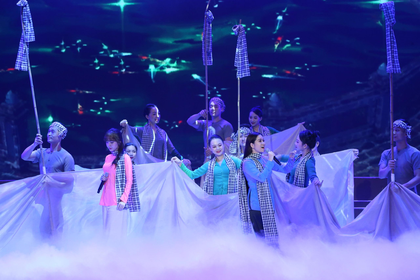 Những ca khúc đi cùng năm tháng.