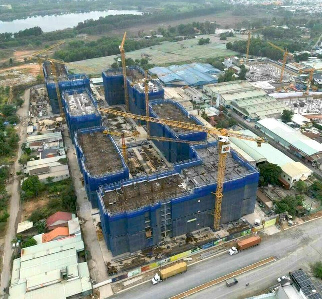 Nguyên nhân dẫn đến tình trạng người giàu mua nhà ở xã hội là do các tiêu chí về điều kiện chưa chặt chẽ và chưa sát với thực tế. Nguyên nhân dẫn đến tình trạng người giàu mua nhà ở xã hội là do các tiêu chí về điều kiện chưa chặt chẽ và chưa sát với thực tế.