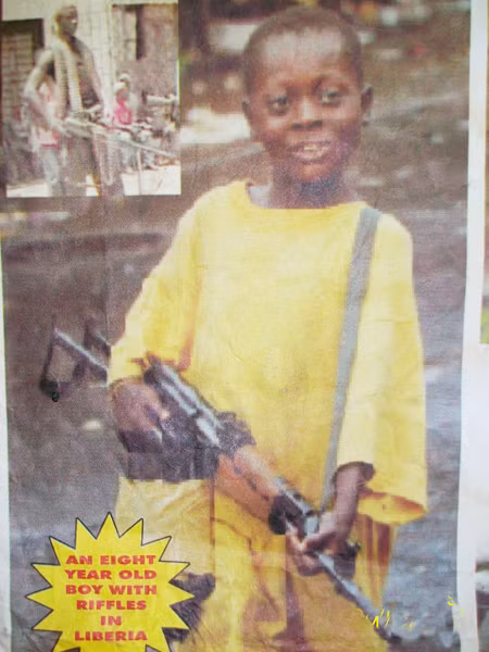Một chiến binh 8 tuổi ở Liberia