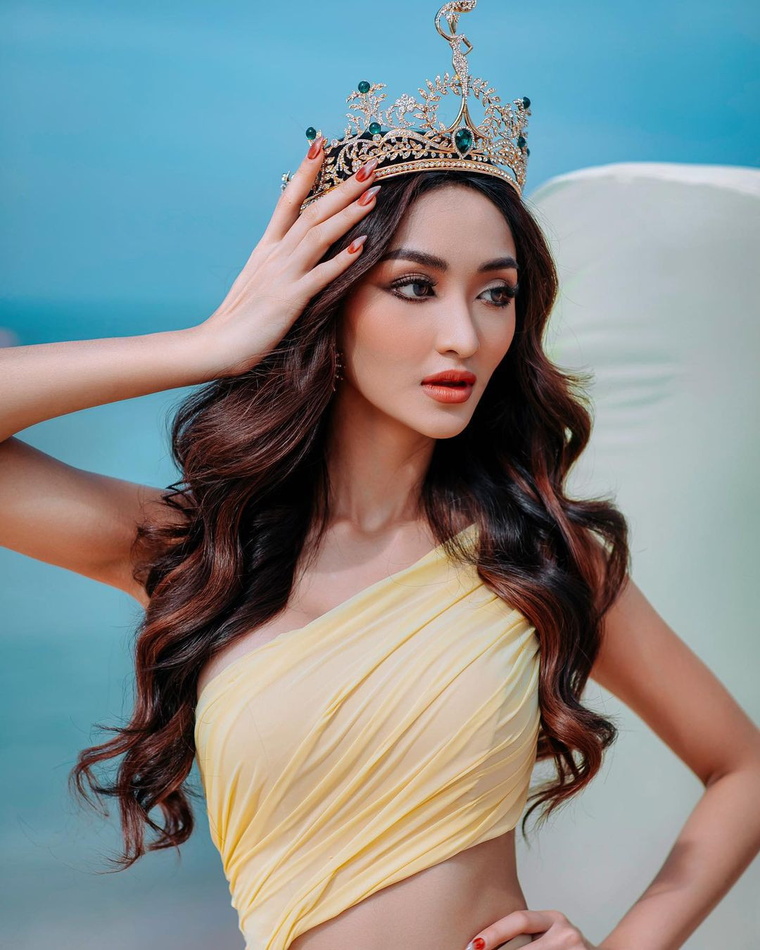 Trở về nước sau 3 tháng giành ngôi Á hậu 5 ở Hoa hậu Hòa bình Quốc tế 2022, Pich Votey Saravody được truyền thông nước nhà săn đón. Cô xuất hiện trong nhiều sự kiện, trở thành gương mặt quảng cáo ăn khách. Nhờ sự nổi tiếng, Pich Votey Saravody được chọn để cầm biển tên dẫn đoàn thể thao Campuchia trong lễ khai mạc SEA Games 32.