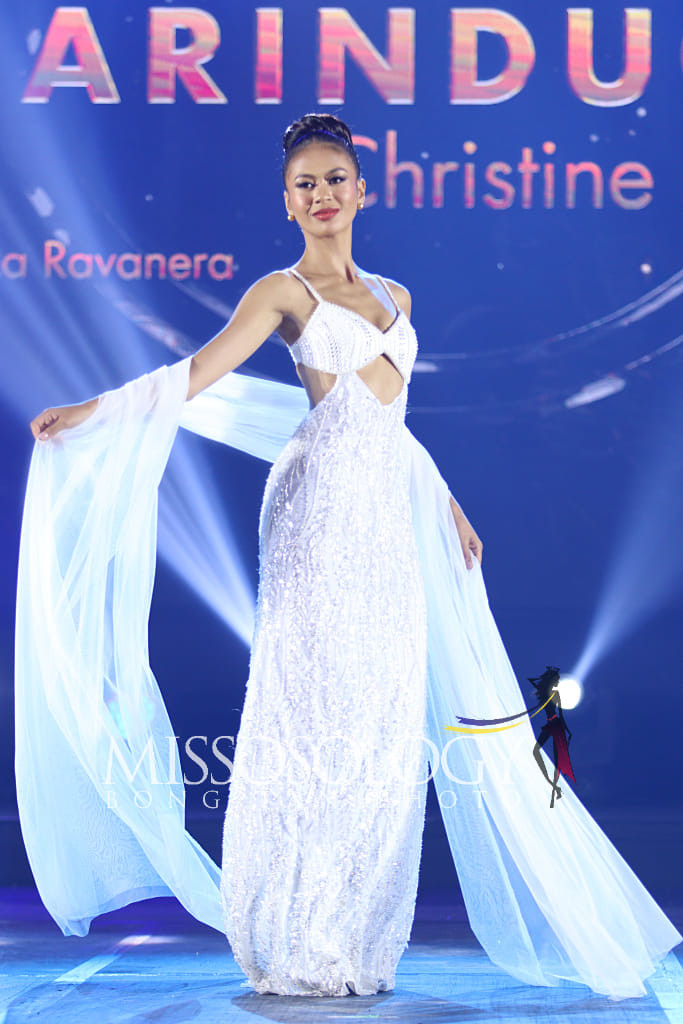 Nhìn chung các thiết kế trong đêm bán kết đều được đánh giá cao, tôn vóc dáng thí sinh. Bên cạnh đó, kỹ năng trình diễn chuyên nghiệp của dàn người đẹp cũng khiến các khán giả theo dõi trực tiếp hài lòng.