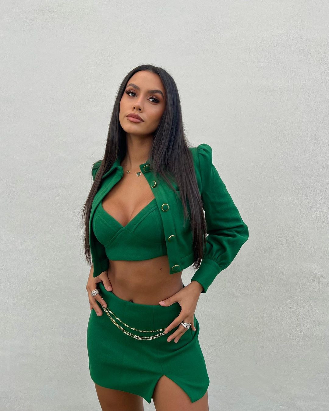 Peru là sash mạnh tại khu vực Mỹ Latinh và ở các cuộc thi sắc đẹp quốc tế. Các người đẹp Peru từng giành nhiều thứ hạng cao ở Hoa hậu Hoàn vũ. Lần gần đây nhất, người đẹp Janick Maceta giành ngôi Á hậu 2 tại Hoa hậu Hoàn vũ 2020. Năm 2022, người đẹp Alessia Rovegno vào top 16.