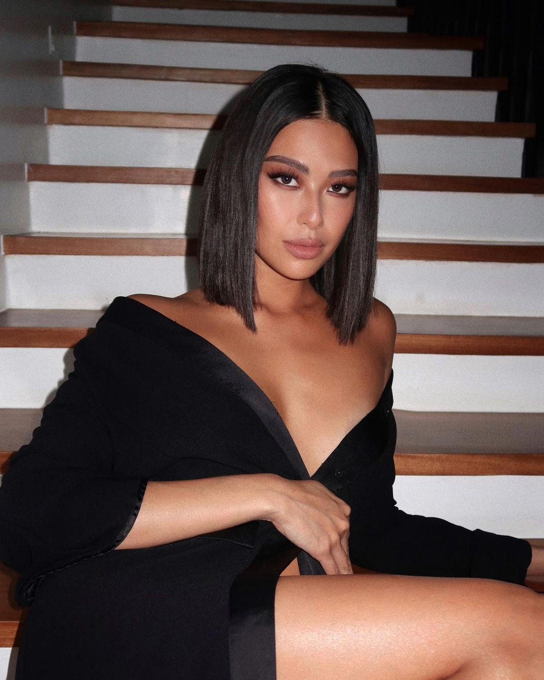 Tối 13/5, Michelle Marquez Dee đã vượt qua 37 thí sinh để giành ngôi vị Hoa hậu Hoàn vũ Philippines 2023. Cô trở thành đại diện Philippines tham dự cuộc thi Miss Universe 2023 tổ chức ở El Salvador vào cuối năm nay.