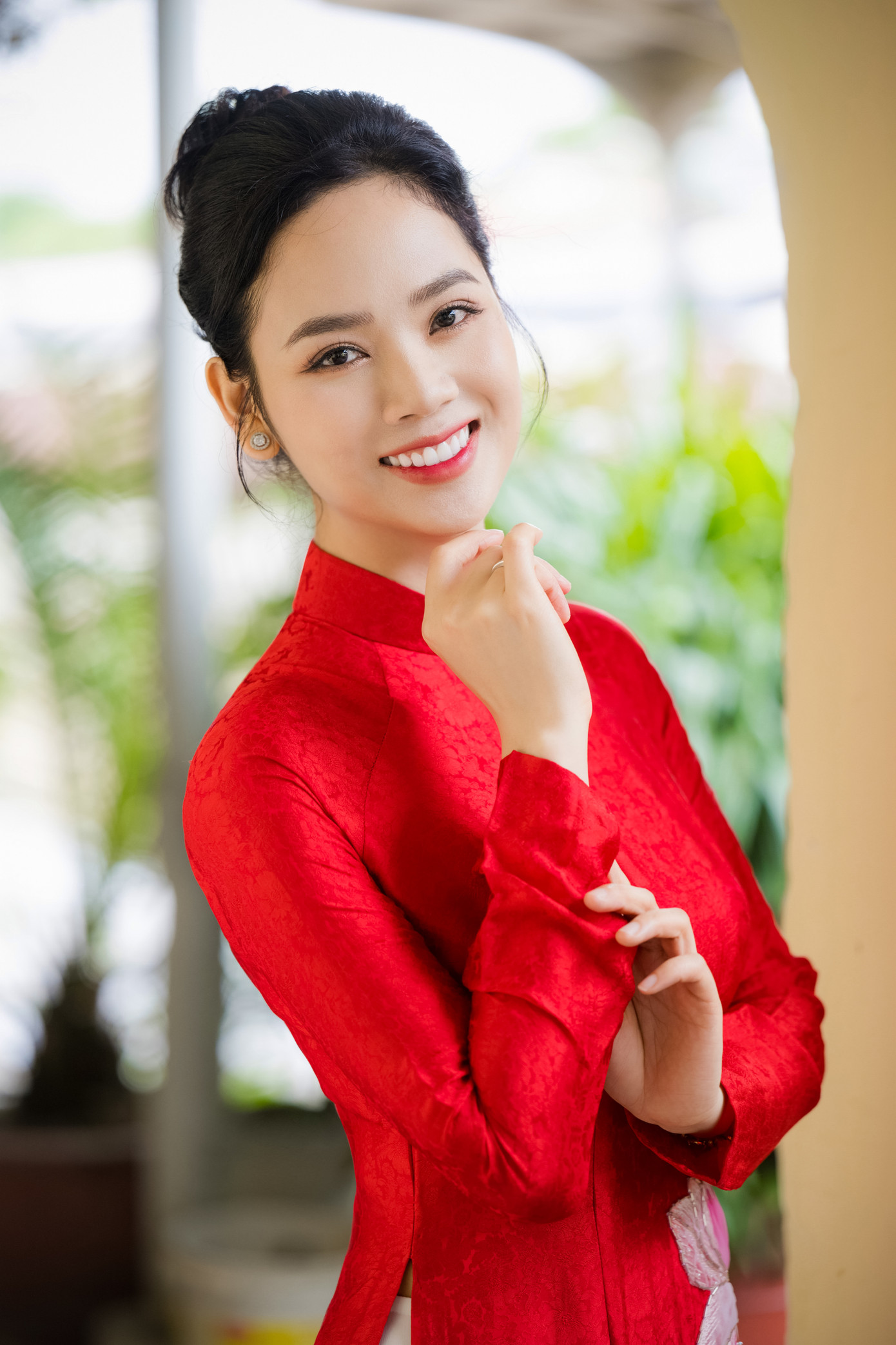 Trong khi đó, Mai Phương hài lòng với cuộc sống giản dị ở Hải Phòng. Sau nhiều năm rời xa showbiz, cô chỉ xuất hiện ở những sự kiện của những người bạn thân thiết. Người đẹp hài lòng với cuộc sống yên bình hiện tại ở quê nhà.